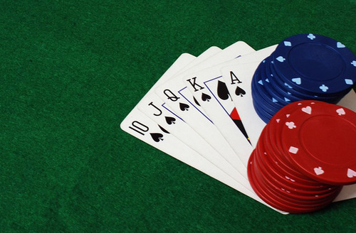 Como participar de torneios de pôquer